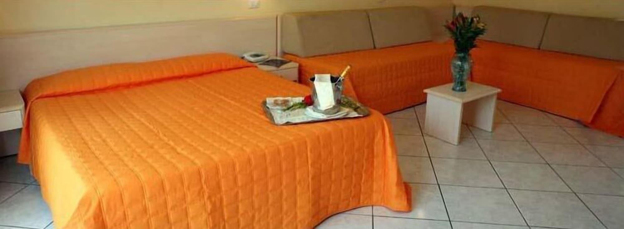 King'S House Hotel Resort ماسكالي المظهر الخارجي الصورة